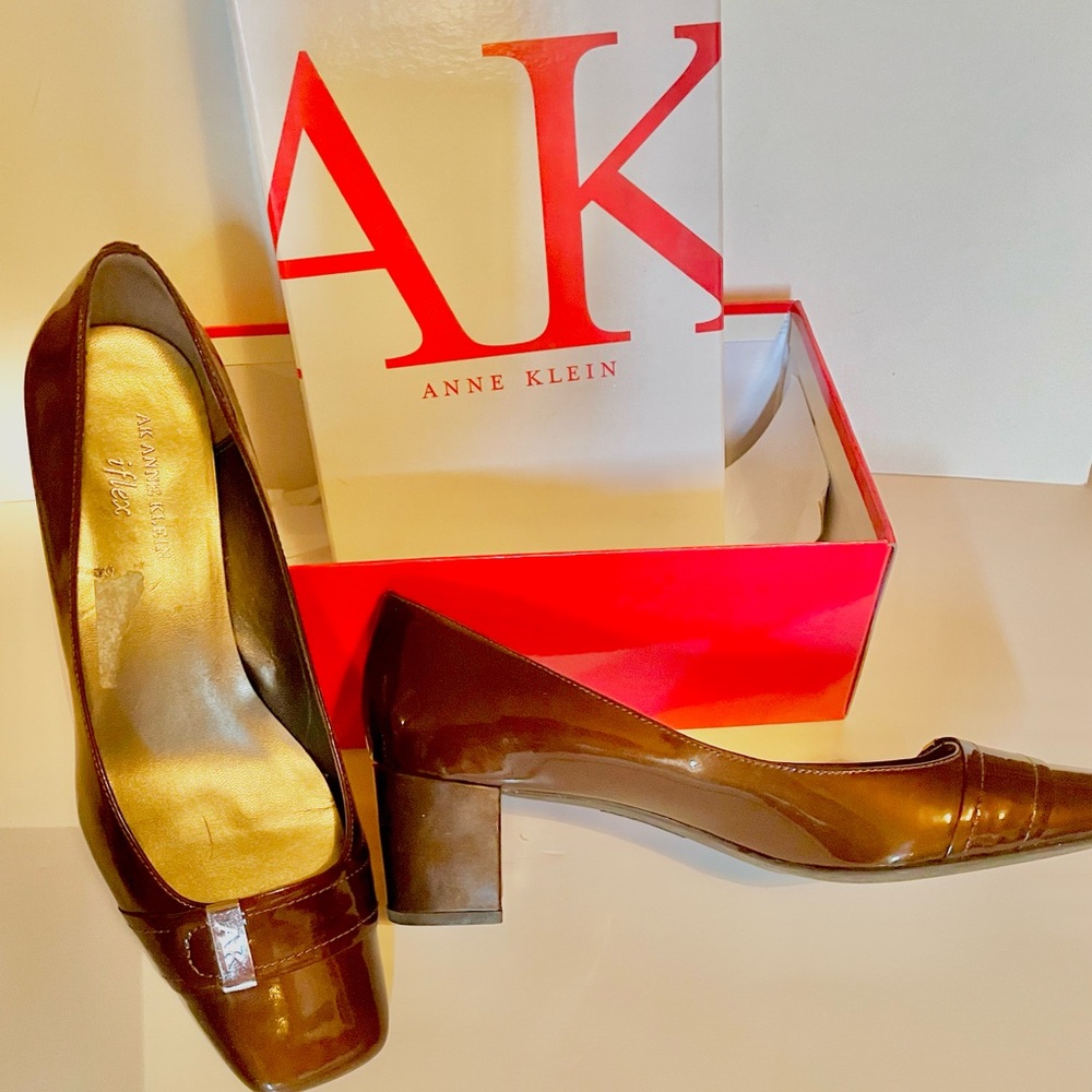 Anne Klein Women's Bronze Patent Pumps